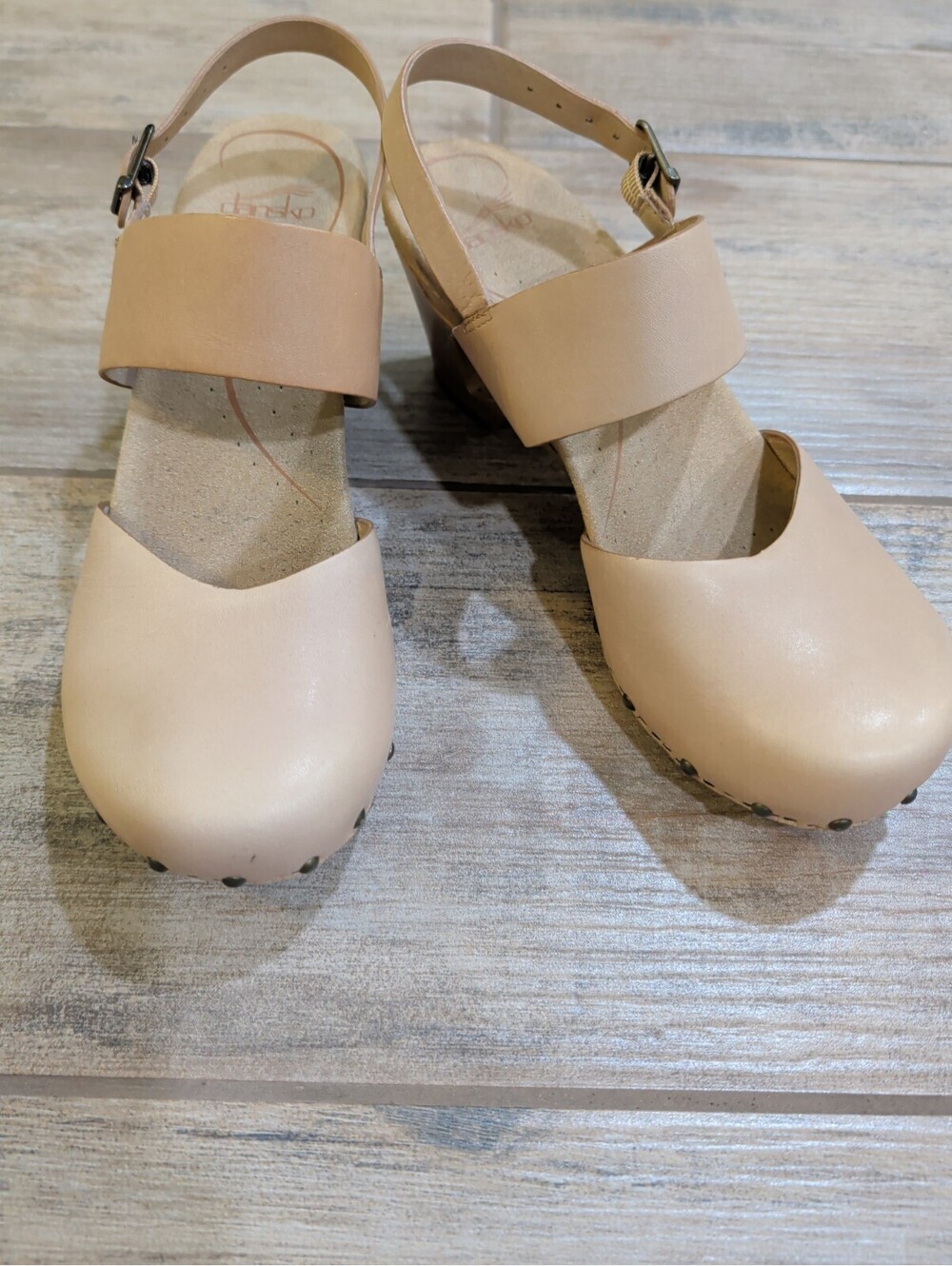 Dansko Thea Mary Jane Clogs 39 US 8.5. Read Description
